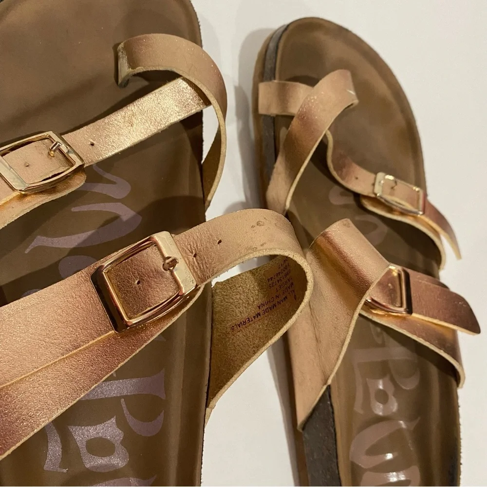 TARGET Women’s Adjustable Flat Footbed Slip-On Slide Thong Sandal - gold, size 6 - Picture 7 of 8